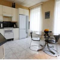 Фотографии отеля Golden Triangle Apartments