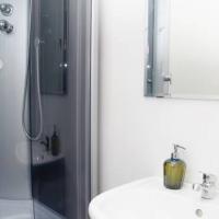 Фотографии отеля SuperHostel on Nevsky 130