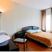 Фотографии отеля Golden Triangle Apartments